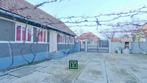 Casă cu 5 camere și teren de 1508 mp în Cermei, jud. Arad - imagine 2