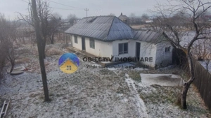  Casă batraneasca  + teren 2089 mp , Slobozia - Roznov, jud. Neamț 