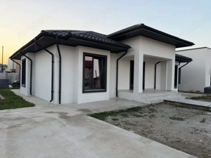 Casa , 105 mp , teren 350mp, zona Damila - imagine 2