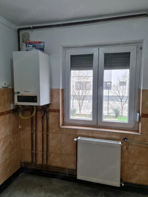 Vand apartament CENTRAL, 3 camere, Boul Rosu, la parter  - imagine 4