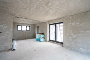 CASA NOUA SEMIFINISATA IN CIHEI CU 3 CAMERE - imagine 4