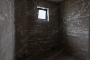 CASA NOUA SEMIFINISATA IN CIHEI CU 3 CAMERE - imagine 10