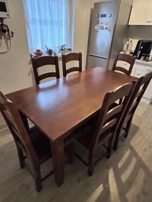 Masa si 6 scaune din lemn masiv