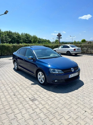 Volkswagen Jetta DSG 2013 - imagine 3
