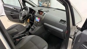 ** Opel Zafira ** - imagine 17