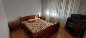 Apartament cu 3 camere , decomandat zona Coresi - imagine 4