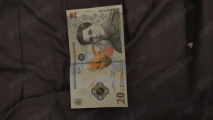 doua bancnote de 20 lei
