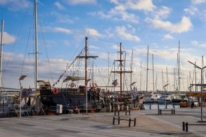 Apartament 2 camere ultracentral   190 m de mare   Etaj 1 , Mangalia