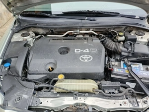 Toyota Avensis D4D Berlina - imagine 4