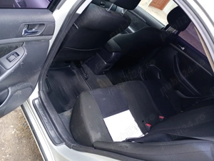 Toyota Avensis D4D Berlina - imagine 10