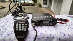 Statie Avanti Primo 4-20w completa cu antena mare de 1,65 m stare impecabila foarte putin folosita - imagine 3