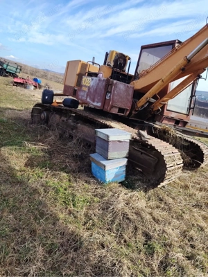 Excavator CASE - imagine 2
