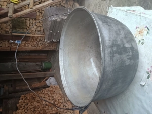 Vând ciaun mare,în stare bună.