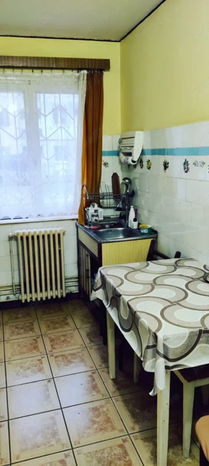 Persoana fizica inchiriez apartament 3 camere mobilat si utilat decomandat parter langa Complex Nord - imagine 3