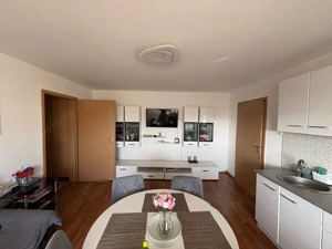 Vand apartament 3 camere  - imagine 3