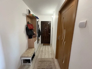 Vand apartament 3 camere  - imagine 2