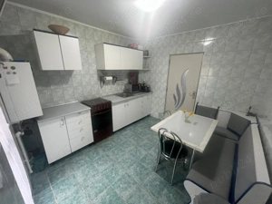 Vand apartament 3 camere spațios în Slănic Moldova la poala muntelui - imagine 5