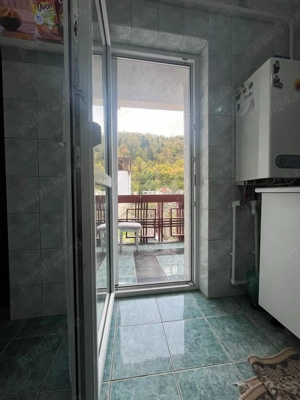 Vand apartament 3 camere spațios în Slănic Moldova la poala muntelui - imagine 6