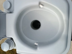 Vând un Wc de campung