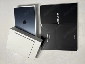 MacBook Air 13 inch M4 16GB 256GB + Husa premium inclusa