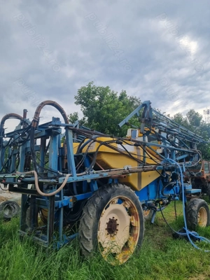 Vând autopropulsata de erbicidat  - imagine 8