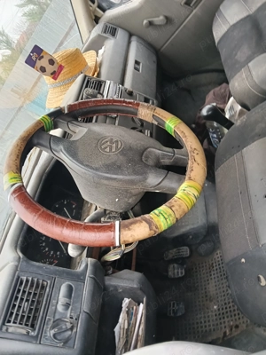 Vand Wolksvagen T4 radiat in stare bună de funcționare  - imagine 4