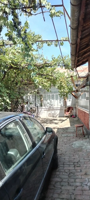 Casă bătrânească de vânzare  - imagine 5