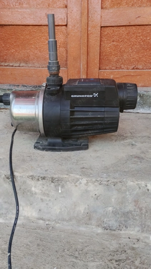 Vând hidrofor electronic Grundfos 