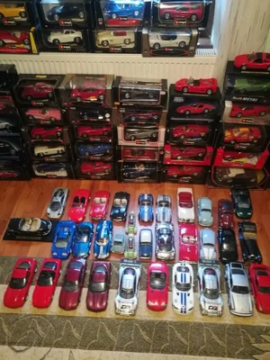 Lot diverse machete 1:18