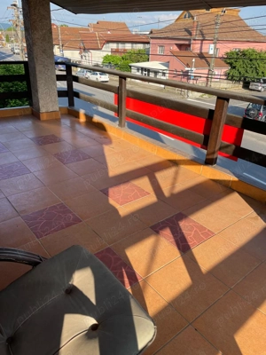 Investiție sigură în zonă excelentă   Pensiune funcțională, Str. Horea, Deva - imagine 10