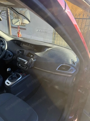 Renault Scenic Grand  - imagine 4