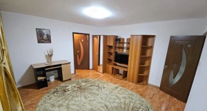 Apartament 2 camere, semidecomandat, etaj 2, zona Fraidorf