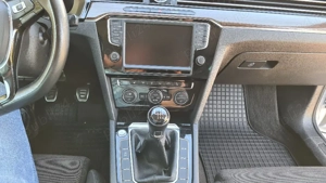 Volkswagen Passat B8 2016 2.0 TDI 150CP Virtual Cockpit Discover PRO GEN2 - imagine 6