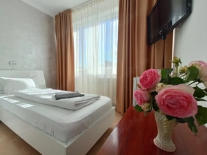 Cazare linga Oradea,3stele,parcare gratuită,tarife decente,pensiune turistică 15camere cu băi propri - imagine 3