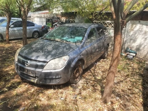vand opel astra h pentru piese - imagine 2