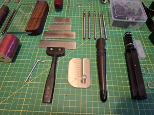 Set profesional unelte pielarie pt curele portofele, etc - imagine 4
