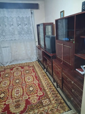 Vând apartament 3 camere  - imagine 9