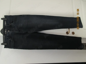 Blugi BRAX Cadiz Straight 34 90 cm.