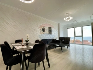 Apartament cu 4 camere de închiriat în zona Faleza Nord