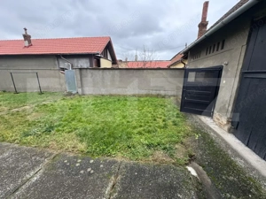 Casă 3 corpuri • Central Geoagiu • 657 mp teren • Garaj & utilități - imagine 14