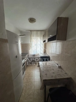 Apartament cu 1 camera, decomandat, etaj intermediar, zona Girocului - imagine 3