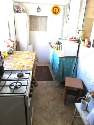 Garsoniera Eroii Revolutiei  - 5 min  - imagine 2