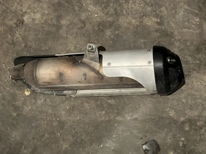 Vând tobă finală Yamaha Yzf R125 - imagine 2