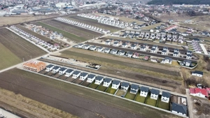 Teren 1.100 mp intravilan 2 deschideri, toate utilitățile, ideal casă - imagine 2