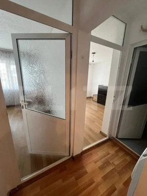 Apartament 3 camere, 64 mp, zona Micro 12 - imagine 12