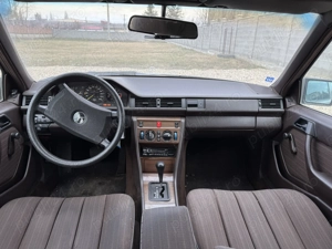 Mercedes E 270 - imagine 5