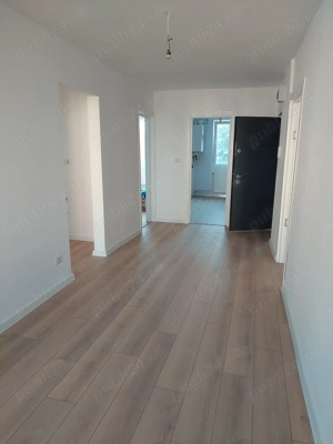 Apartament 4 camere de vânzare zona Favorit  - imagine 2