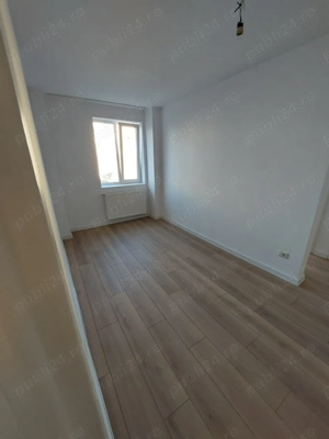 Apartament 4 camere de vânzare zona Favorit  - imagine 8