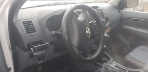 Toyota Hilux  - imagine 4