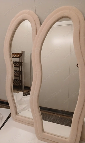 Oglinda decorativa moderna rama Boucle 